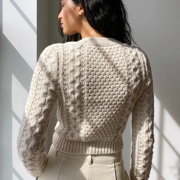 Aritzia Wilfred Free Adley Cropped Cardigan Sweater - Picture 2 of 7
